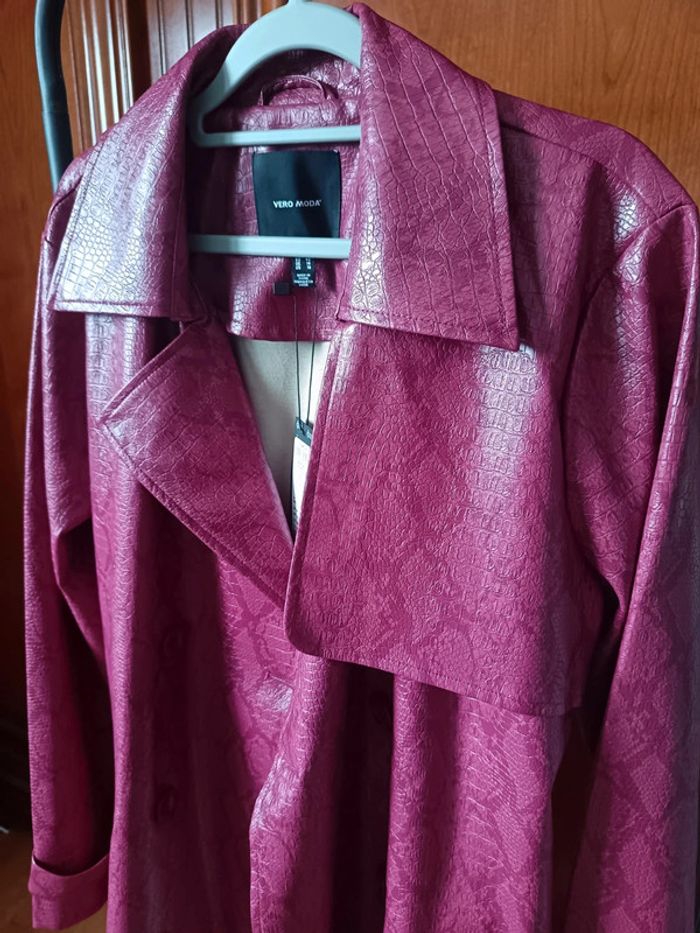 Trench en simili bordeaux neuf Vero Moda 42 - photo numéro 3