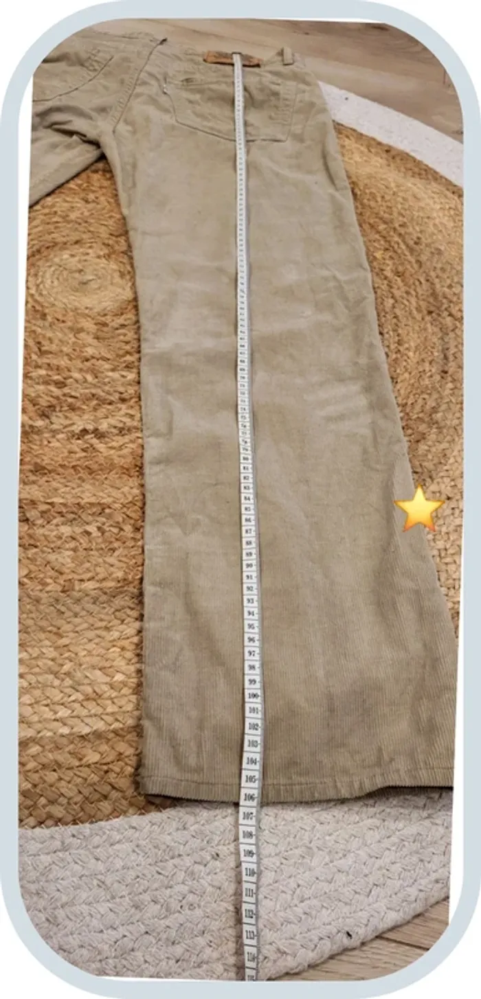 Jean Levi's 551 – Coupe droite vintage – Beige/ Kaki clair - Très bon état - Taille 38/40 - photo numéro 12