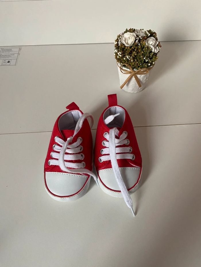 Chaussures 9/12mois en très bon état