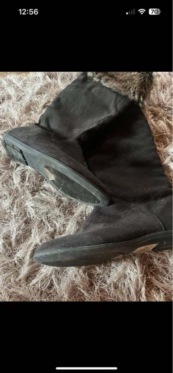 Bottes noires plates  à fourrure - photo numéro 3