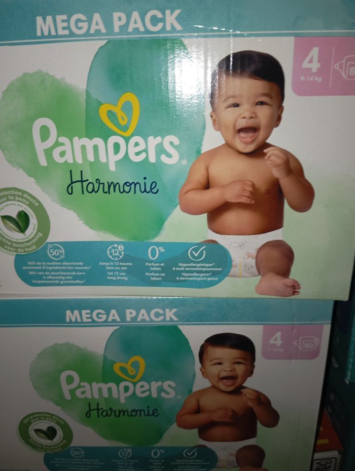 Lot couches Pampers - photo numéro 2