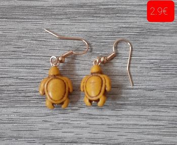 a vendre boucles d'oreilles.neuves emballees