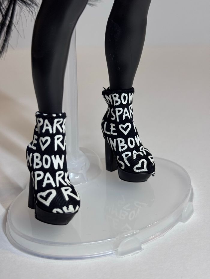 Shanelle Rainbow High - photo numéro 9