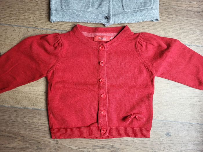 Lot de gilets 6 mois - photo numéro 2