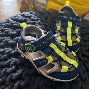 Sandales nu pieds garçons 22 Charlie & Friends