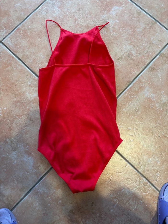 Débardeur rouge - photo numéro 2