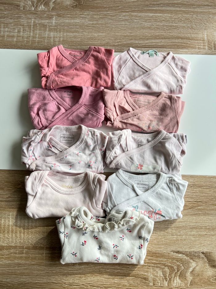 Lot bodies manches longues fille 1 mois
