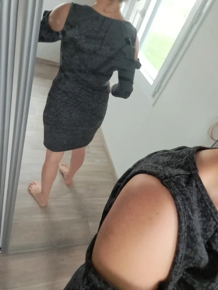 Robe épaule dénudés - photo numéro 3