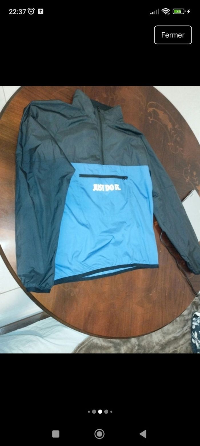 coupe-vent Nike très peu porté - photo numéro 4