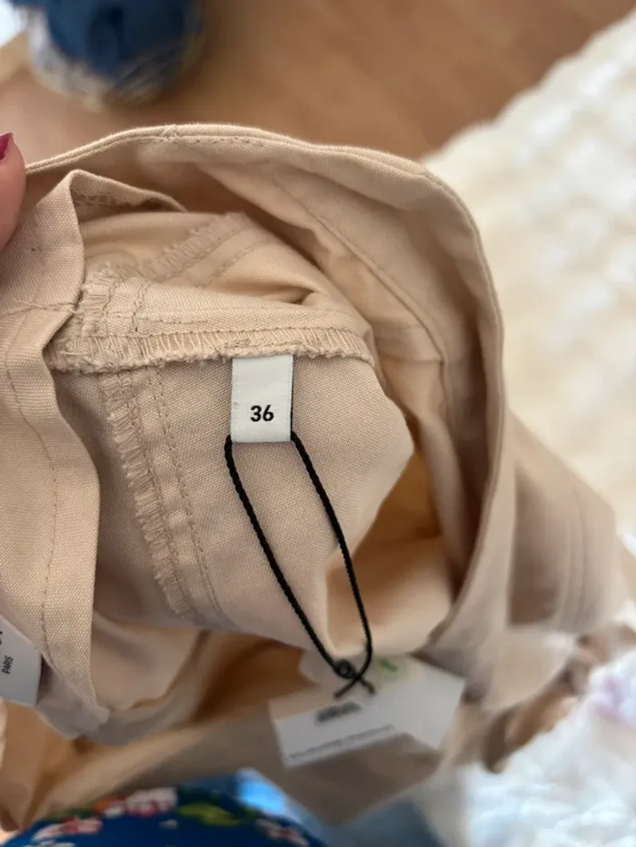 Robe beige Claudie Pierlot taille 36 - photo numéro 8