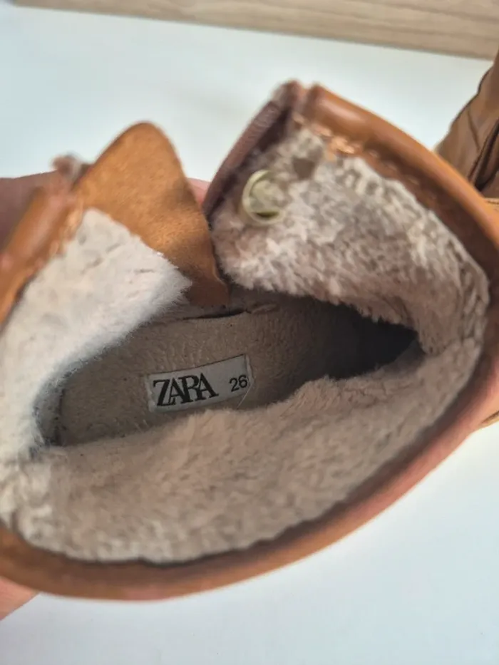 Bottines Enfant Zara - taille 26 - photo numéro 3