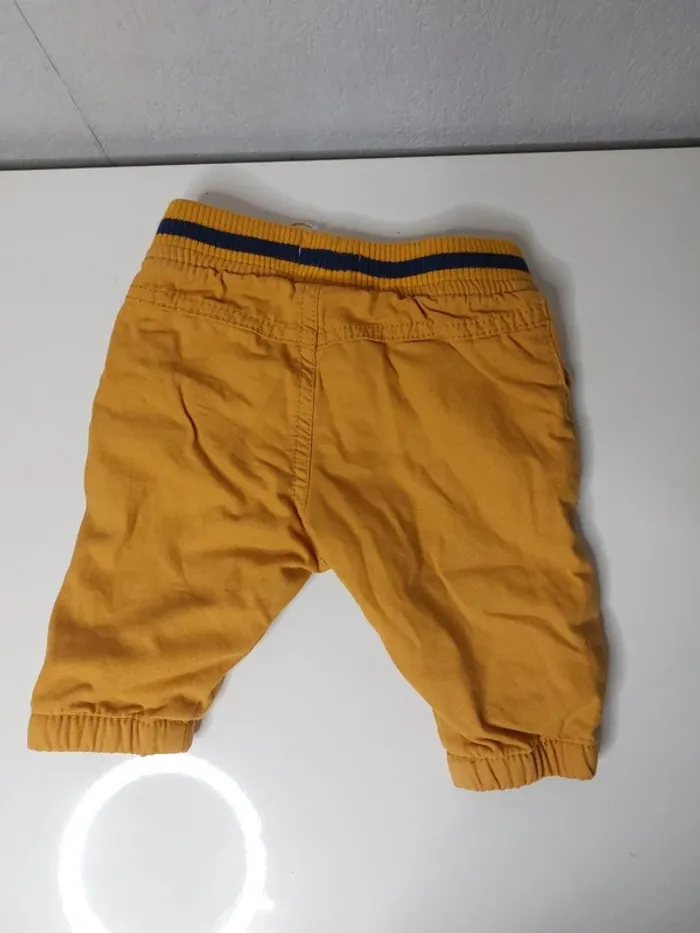 Pantalon moutarde "Du pareil au même - photo numéro 2