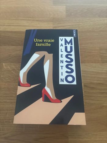 Livre une vraie famille Valentin Musso