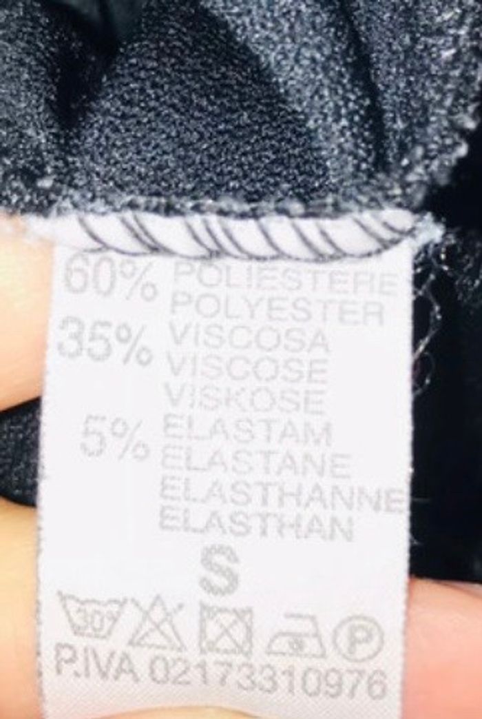 Haut noir péplum - photo numéro 2