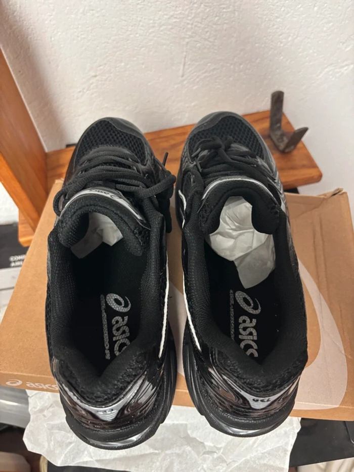 Asics Gel Kayano 14 Taille 39.5 - photo numéro 3