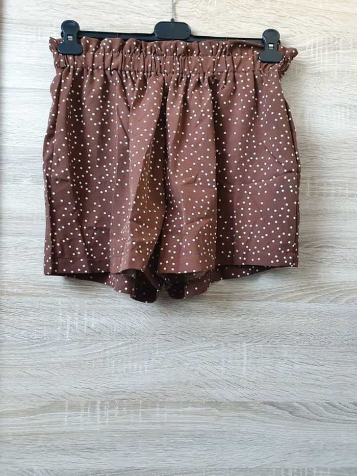 Short à pois. - photo numéro 2