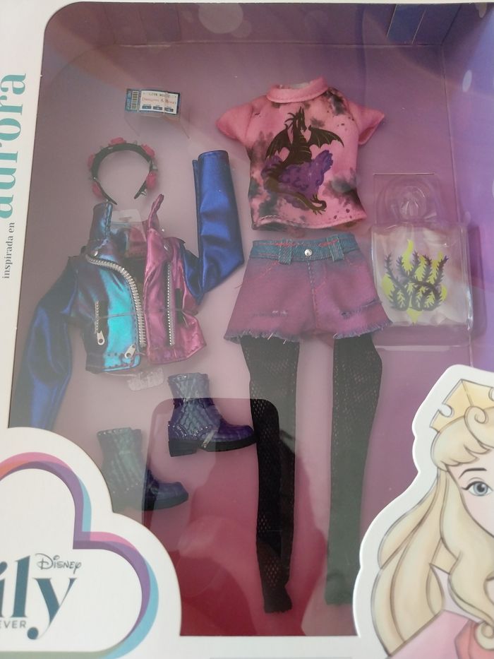 Ensemble de mode pour poupée Disney ily 4EVER inspiré d'Aurore - photo numéro 2