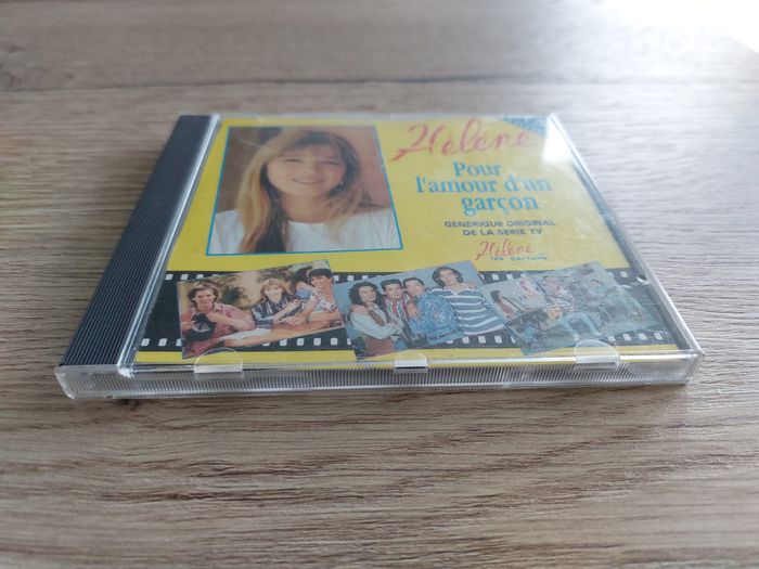 CD single 2 titres Hélène Rollès "Pour l'amour d'un garçon" - photo numéro 4