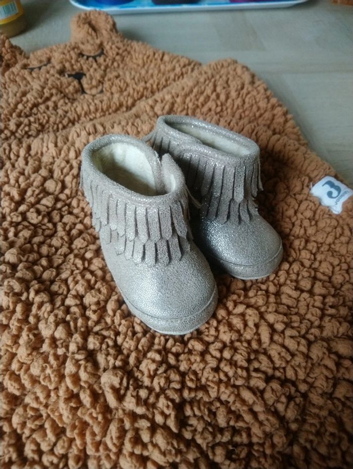 Bottines bébé doré (Gemo)