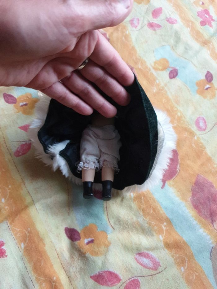 Poupee porcelaine - photo numéro 2