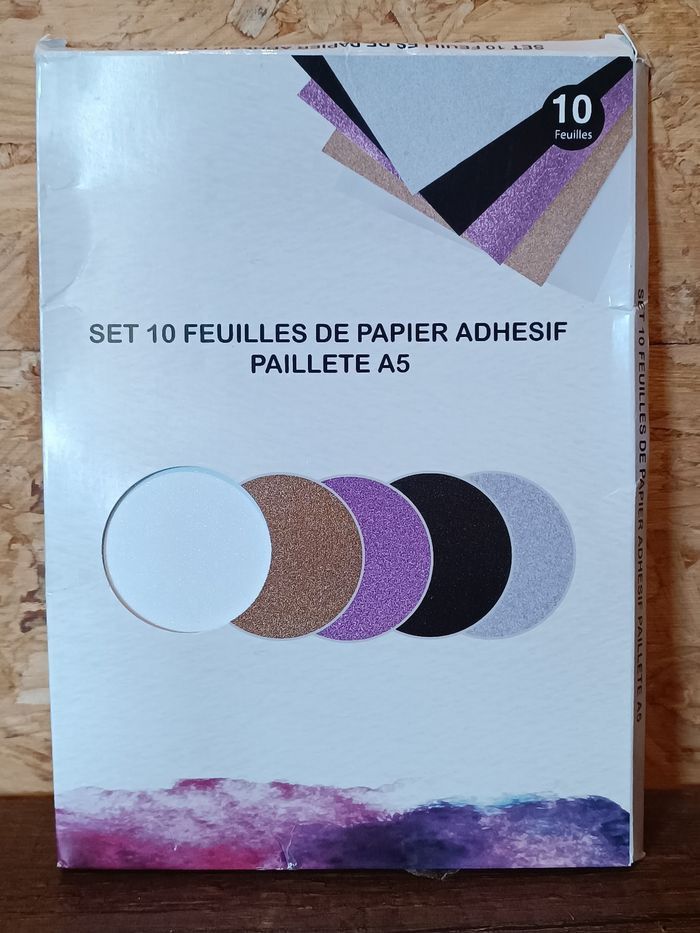 Papier adhésif pailleté