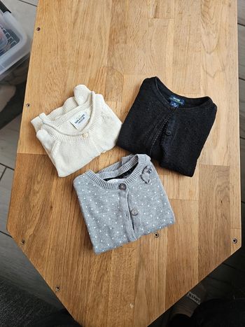 Lot de 3 gilets 1 mois