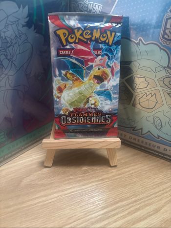 Booster Pokémon Flammes Obsidiennes reconditionné
