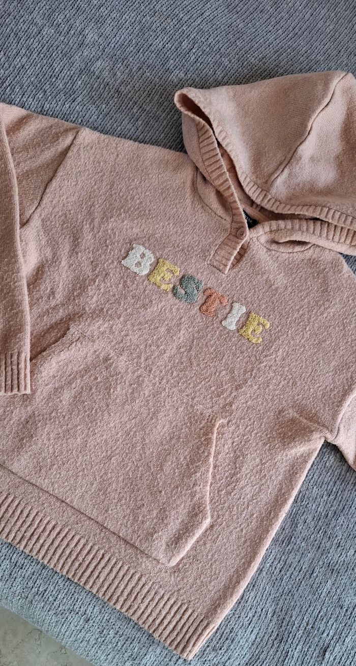 Pull à capuche Fille 8 ans - photo numéro 3