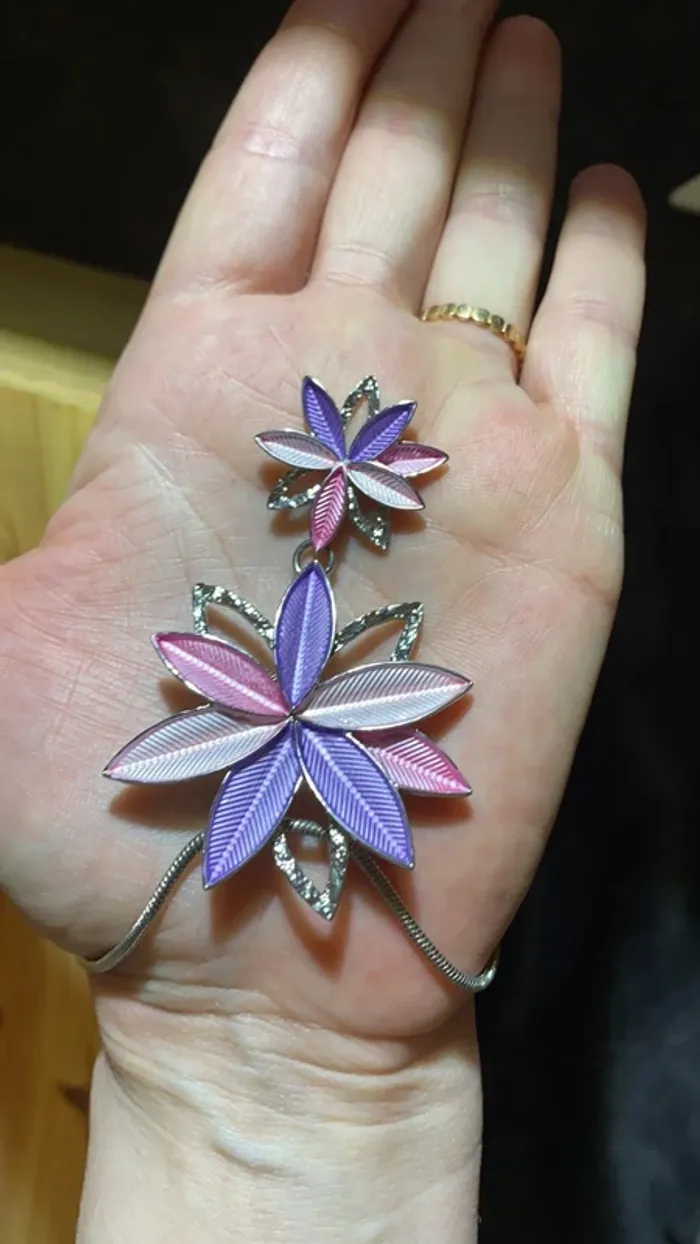 Collier pendentif fleurs - photo numéro 3