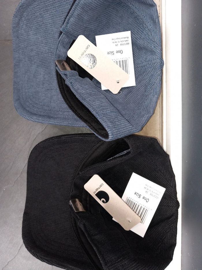 Lots de 2 casquette neuve ( bleu et noire) - photo numéro 4