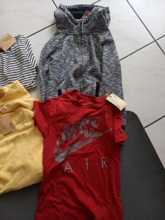 Lot 2 pièces 10 ans pull sweat zara okaidi orchestra - photo numéro 2