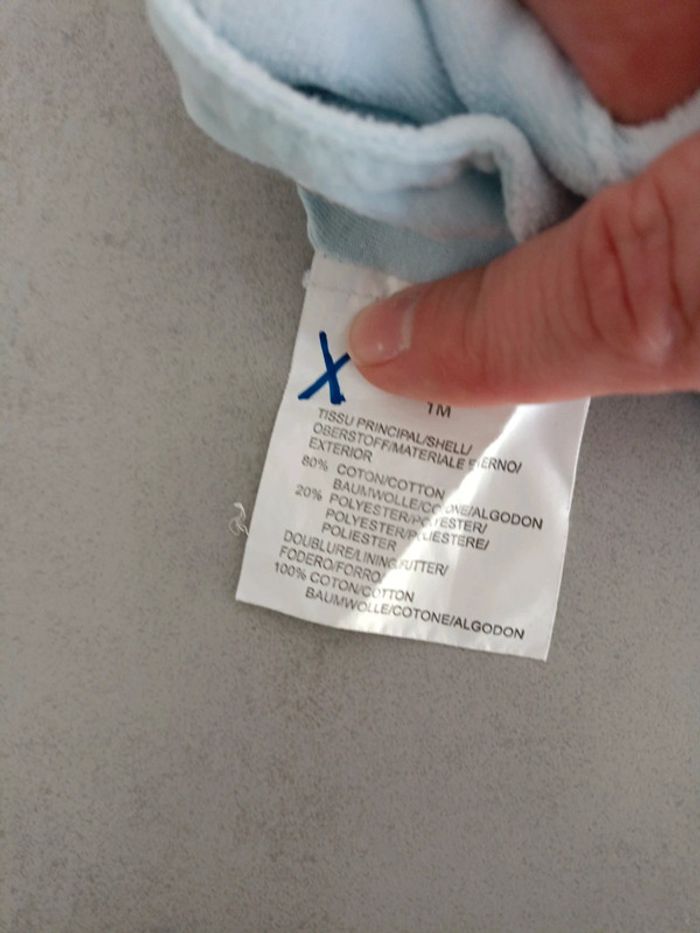 Salopette velour 1 mois - photo numéro 4