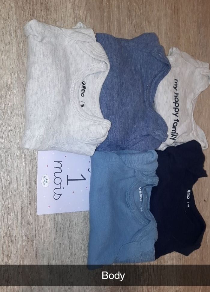 Bodie garçon 1 mois - photo numéro 3