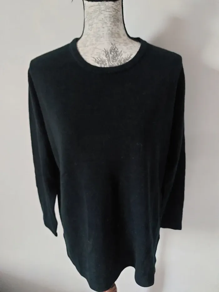 Pull basic noir