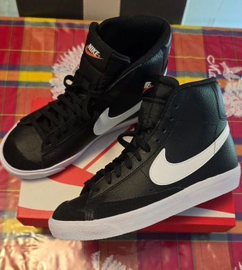 Neuves (non portées) 🏷😍🤩👍 sublime baskets NIKE blazer mid pointure 37.5 mixtes🤩⚘️👍