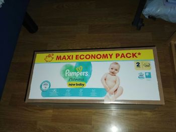Couches Pampers harmonie new Baby taille 2 neuf