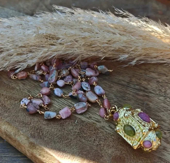 Collier sautoir habaha Paris grigrî80  cm rhidochronite et prehnite - photo numéro 3