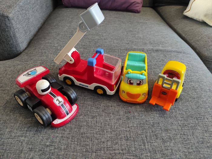 Petit lot de voitures - photo numéro 2