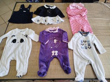Lot bébé fille 1 mois
