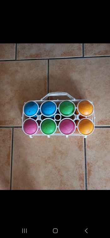 Boules de pétanque en plastique