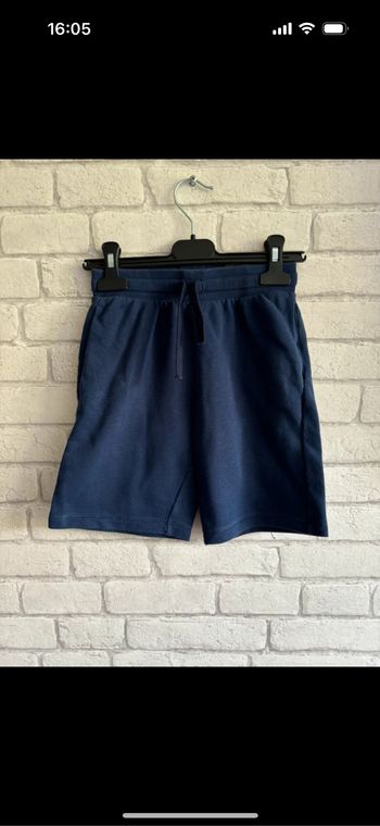 Short H&M taille 9 ans