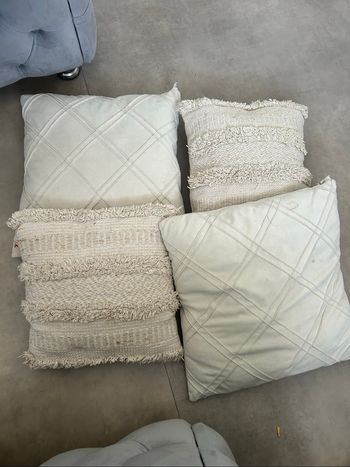 Lot de 4 coussins avec housse