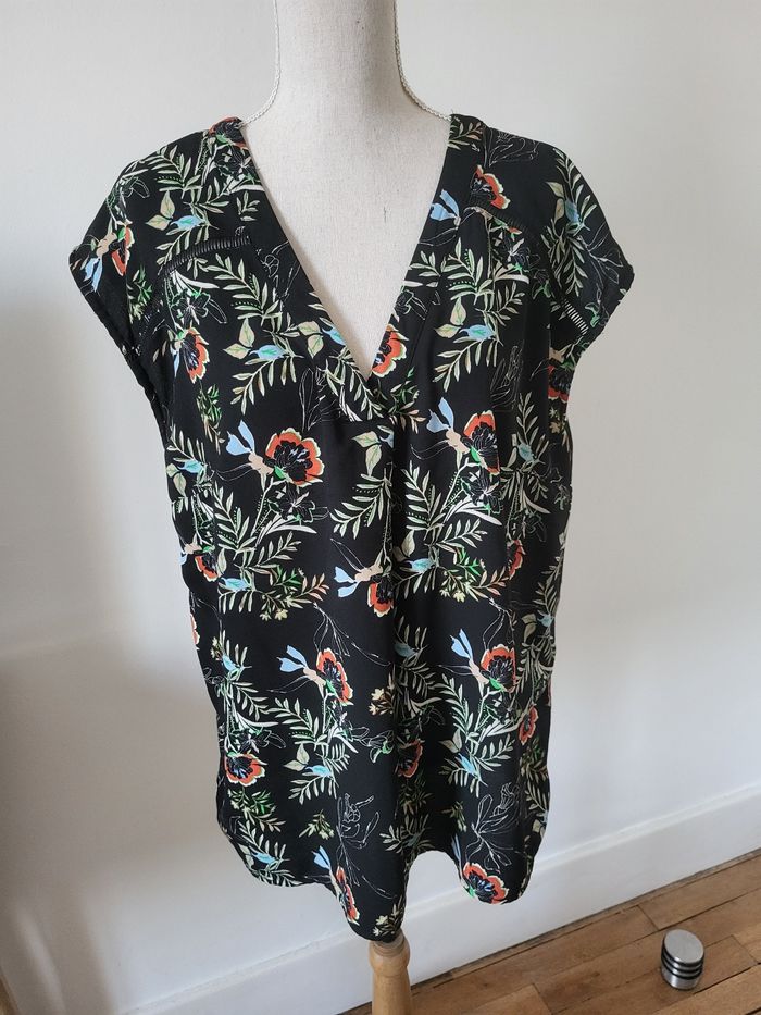 Blouse fluide à motifs