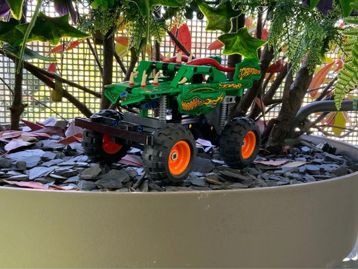 Lot de 2 voiture LEGO Technick - photo numéro 2
