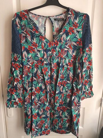 Tunique fleurie 42