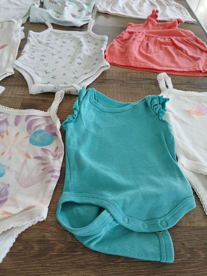 Lot 1 mois bodies et robes - photo numéro 5