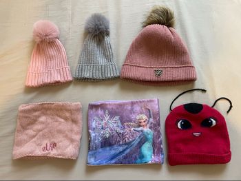 Lot hiver fille : 4 bonnets + 2 cache-cou