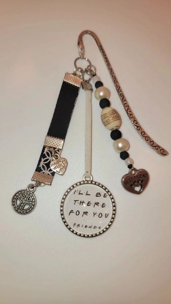 Cadeau ami, bijoux de sac ou marque page " i'll be there for you . Friends"