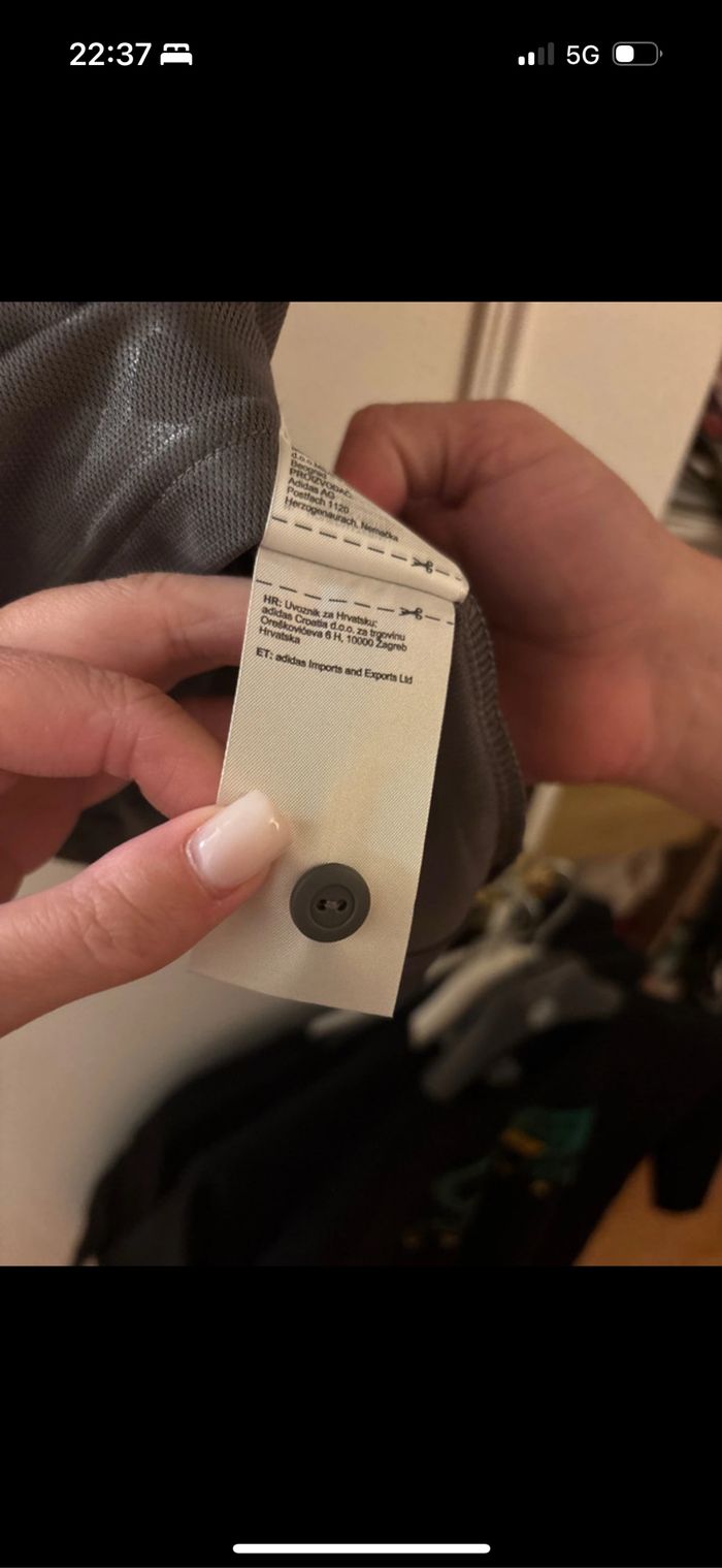 Maillot de foot du réal Madrid 24/25 - photo numéro 6