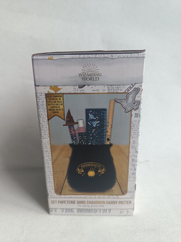 Set papeterie dans chaudron Harry Potter - photo numéro 2